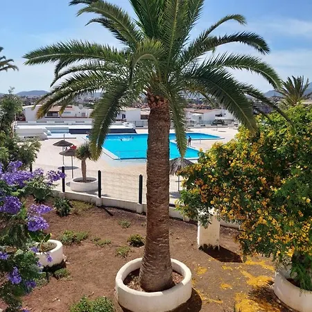 Charlotte Up Apartman Arona